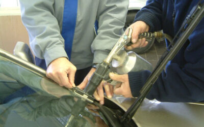 Pénztárcabarát vagyonvédelem – Hogyan segít a szélvédő gravírozás?